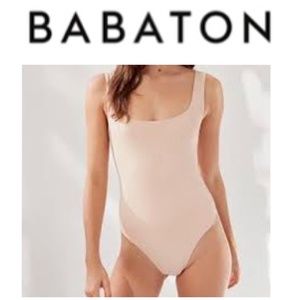 New Aritzia Babaton Squareneck Contour Bodysuit Rose Cloud Pink Size XS